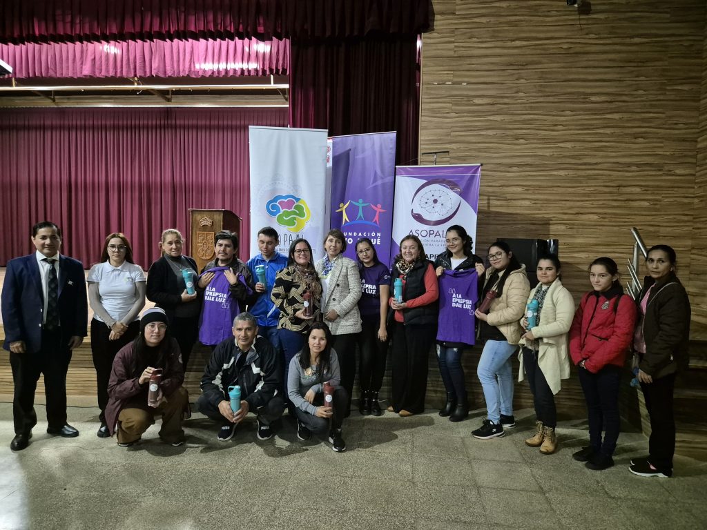 JR Concepci贸n Educando a familias sobre epilepsia